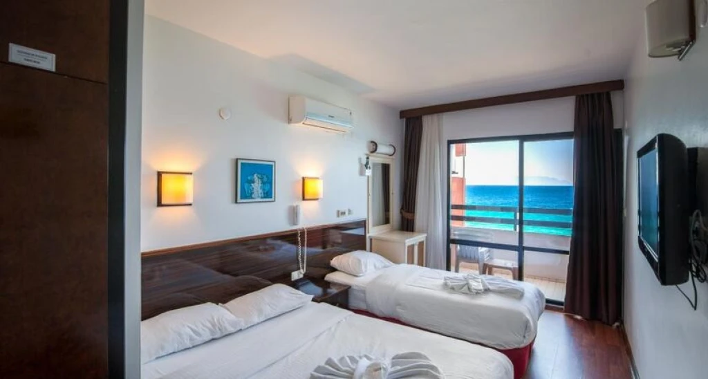 Sunday Beach Hotel