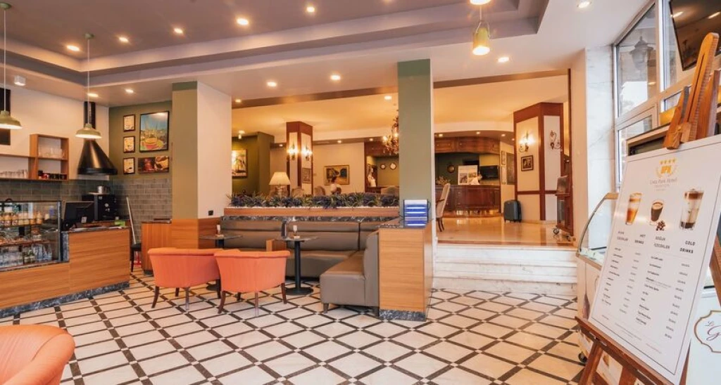 Usta Park Hotel