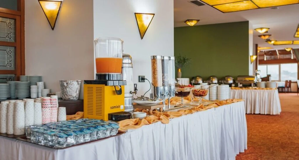 Usta Park Hotel