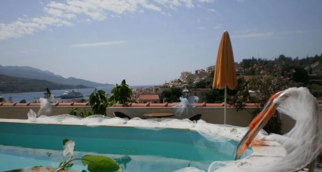 Virginia Hotel Samos