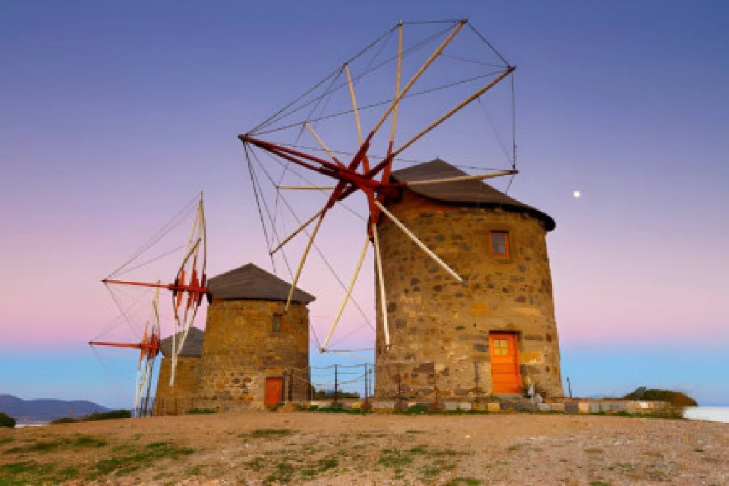 Kuşadası Hareketli Celestyal Discovery ile Yunan Adaları & Atina Turu (4 Gece & 5 Gün)