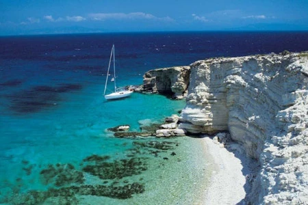 Çeşme Hareketli Blue Sapphire ile Yunan Adaları Turu - 4 Gece 3 Ada (Kapı Vizeli)