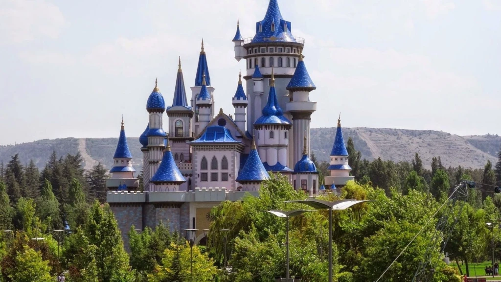 Günübirlik Eskişehir Masal Şatosu Odunpazarı Turu