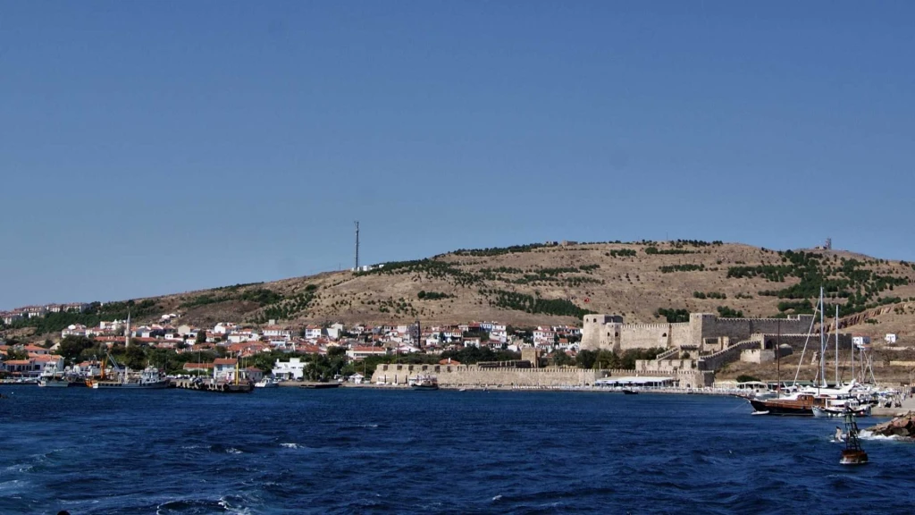 30 Ağustos Özel Çanakkale Şehitlikleri ve Bozcaada Turu / 1 Gece Konaklamalı / İstanbul Çıkışlı