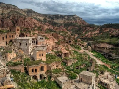 Alanya Cappadocia 2-Day Cave Hotel & Balloon Tour