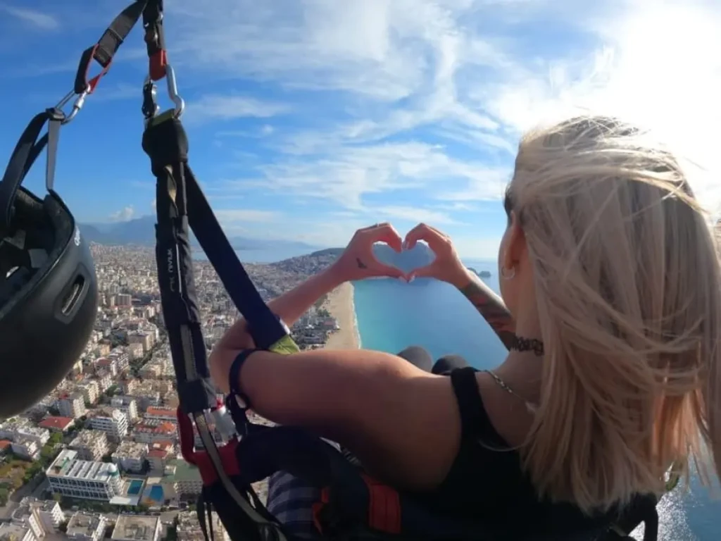Tandem Paragliding Flight to Cleopatra Beach from Alanya