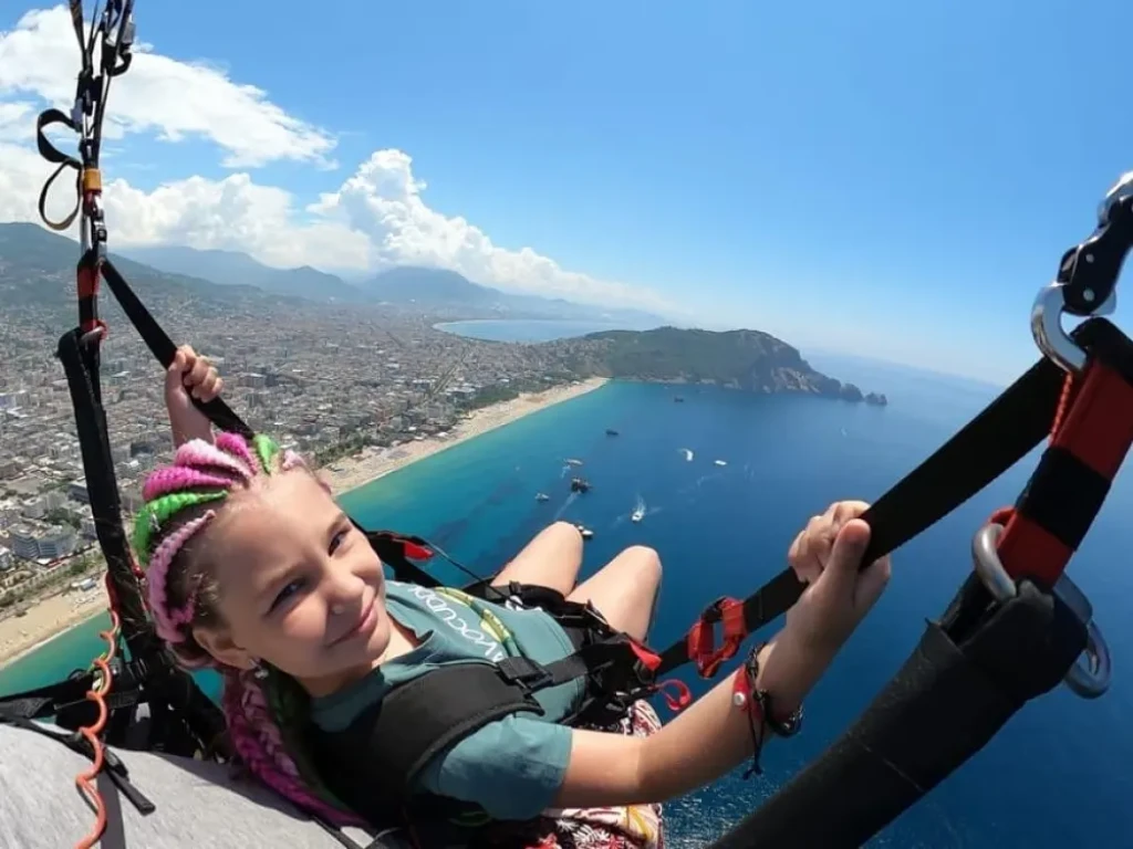 Tandem Paragliding Flight to Cleopatra Beach from Alanya