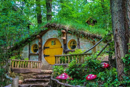 Günübirlik Maşukiye Cam Teras Ormanya Hobbit Evleri Macera Parkı Sapanca Renkli Kaydırak Turu
