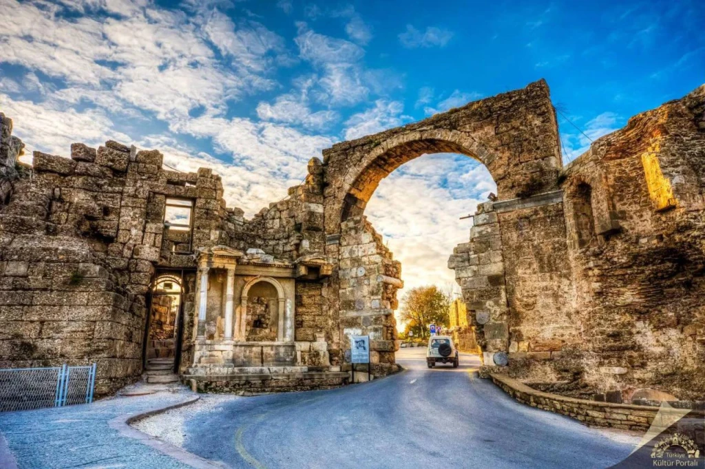 Aydın Çıkışlı Antalya Alanya Side Akdeniz Sahilleri Turu