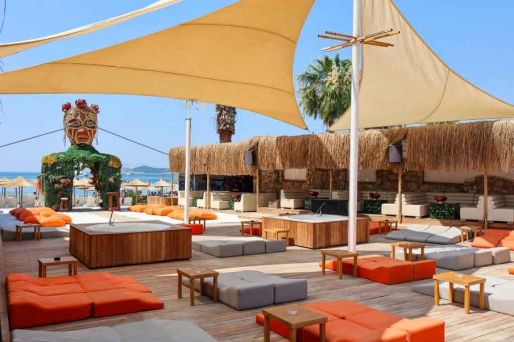 Leo Beach Resort  3 Gece Konaklamalı