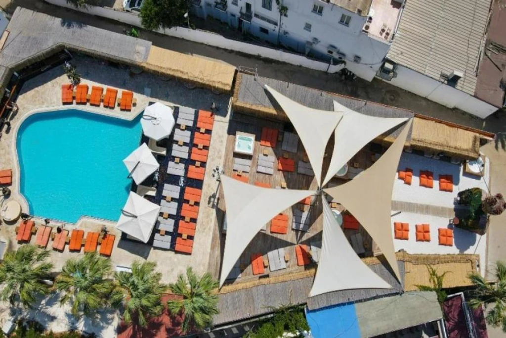 Leo Beach Resort  3 Gece Konaklamalı