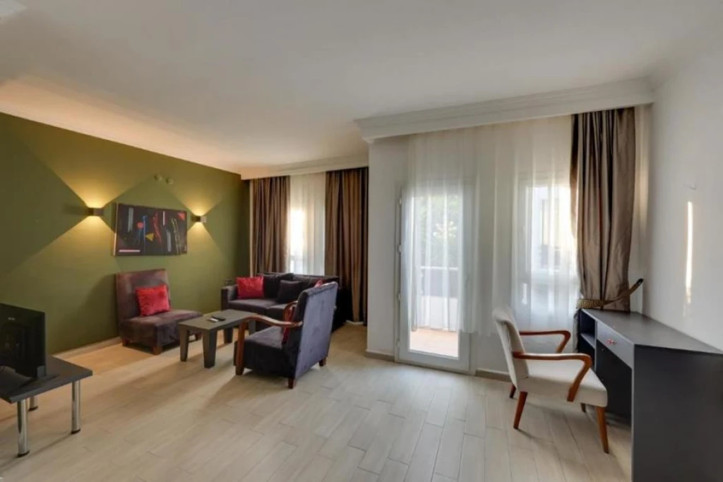 Leo Beach Resort  3 Gece Konaklamalı