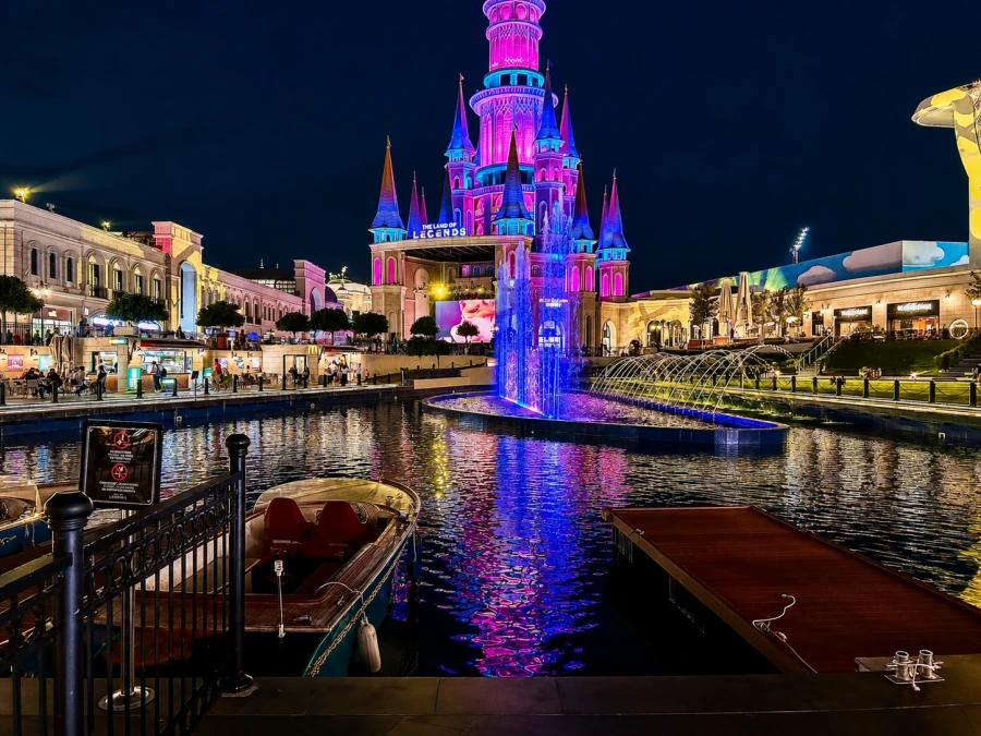 Land of Legends Night Show and Shopping Tour