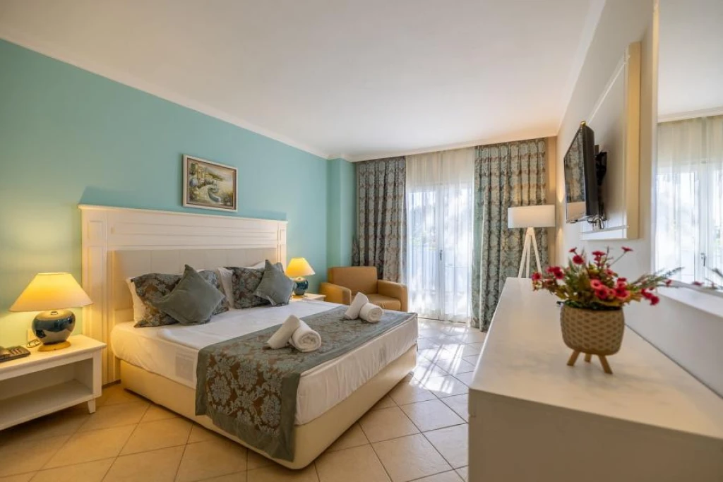 Ayaz Aqua Beach Hotel Bodrum 3 Gece Konaklama