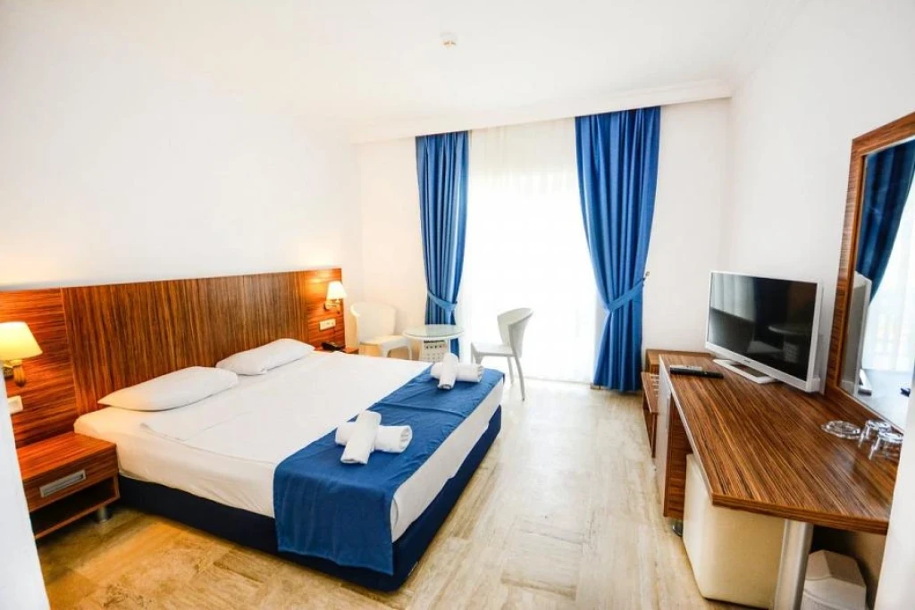 Luna Beach Hotel Bodrum 4 Gece Konaklamalı Turu