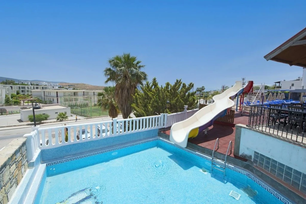 Fora Holiday Hotel Bodrum Gümbet 4 Gece 5 Gün Turu