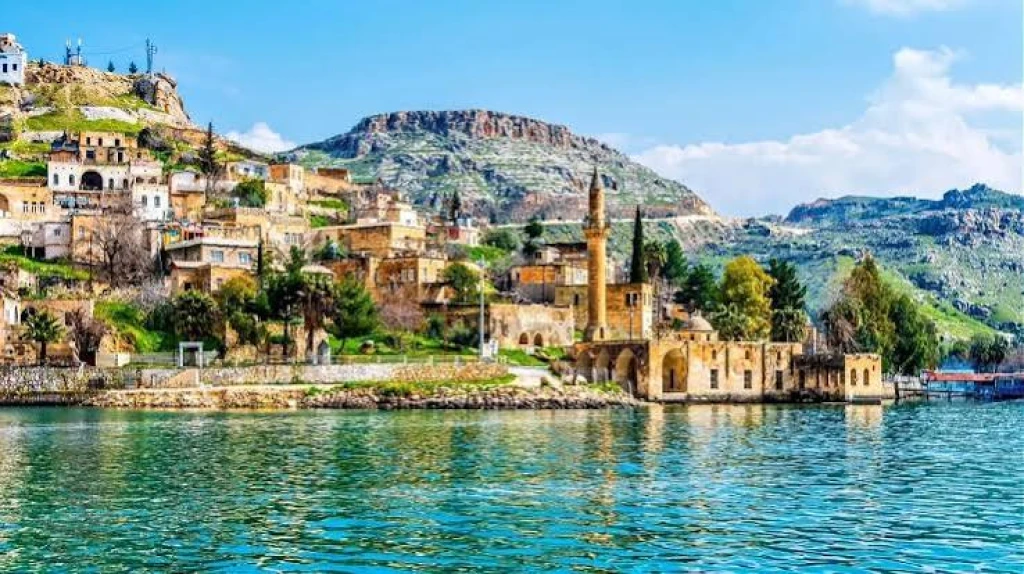 ŞANLIURFA ÇIKIŞLI GÜNÜBİRLİK HALFETİ ADIYAMAN TURU