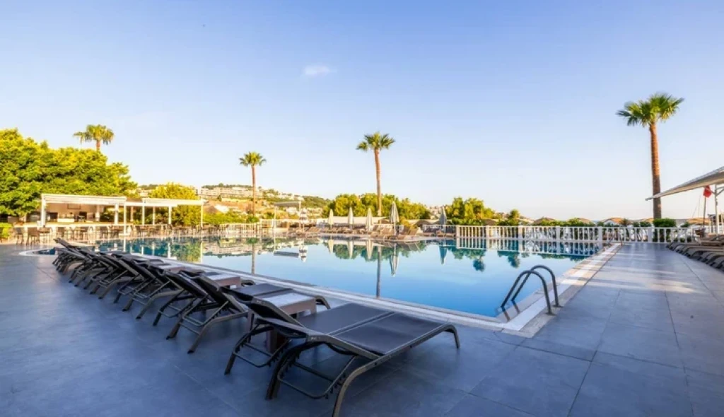 Golden Age Hotel Yalıkavak Bodrum 3 Gece Konaklamalı Tur