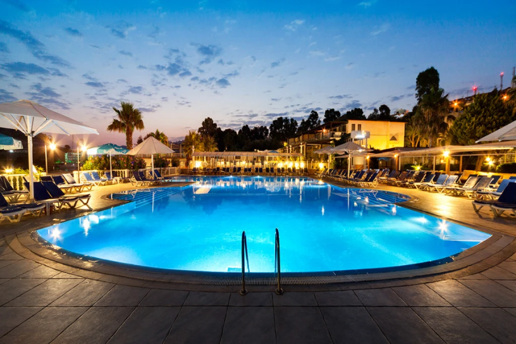 Golden Age Hotel Yalıkavak Bodrum 3 Gece Konaklamalı Tur