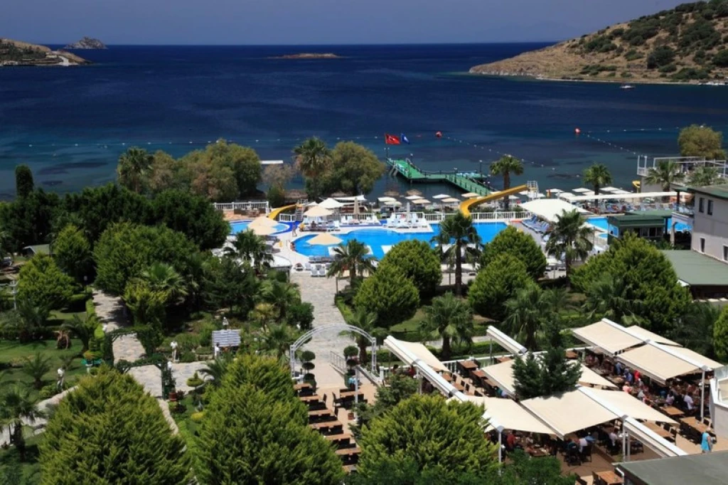 Golden Age Hotel Yalıkavak Bodrum 4 Gece Konaklamalı Tour