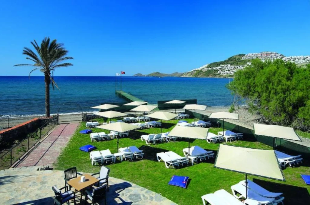 Golden Age Hotel Yalıkavak Bodrum 4 Gece Konaklamalı Tour