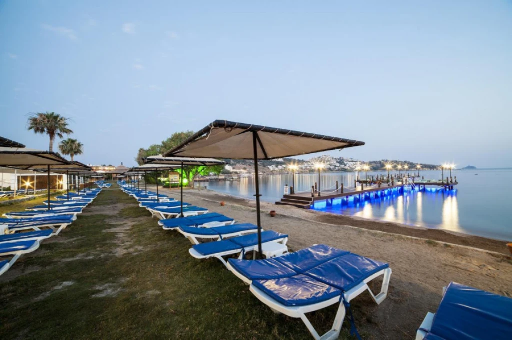 Golden Age Hotel Yalıkavak Bodrum 4 Gece Konaklamalı Tour