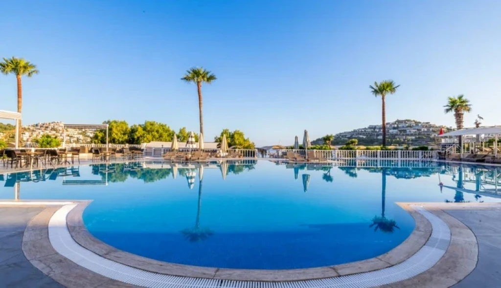 Golden Age Hotel Yalıkavak Bodrum 4 Gece Konaklamalı Tour