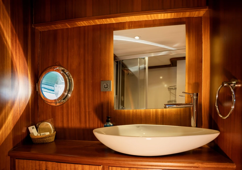 Motoryacht Oggusto • Charter ve Mavi Yolculuk