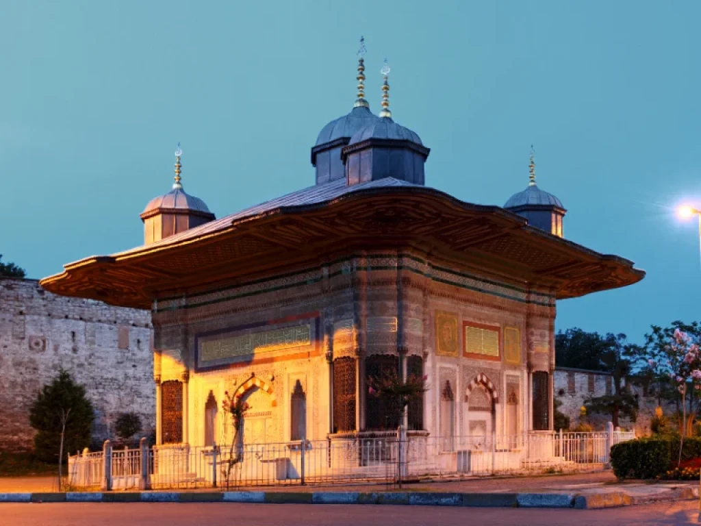 Aleyna Çetintaş ile Topkapı Sarayı Gece Turu