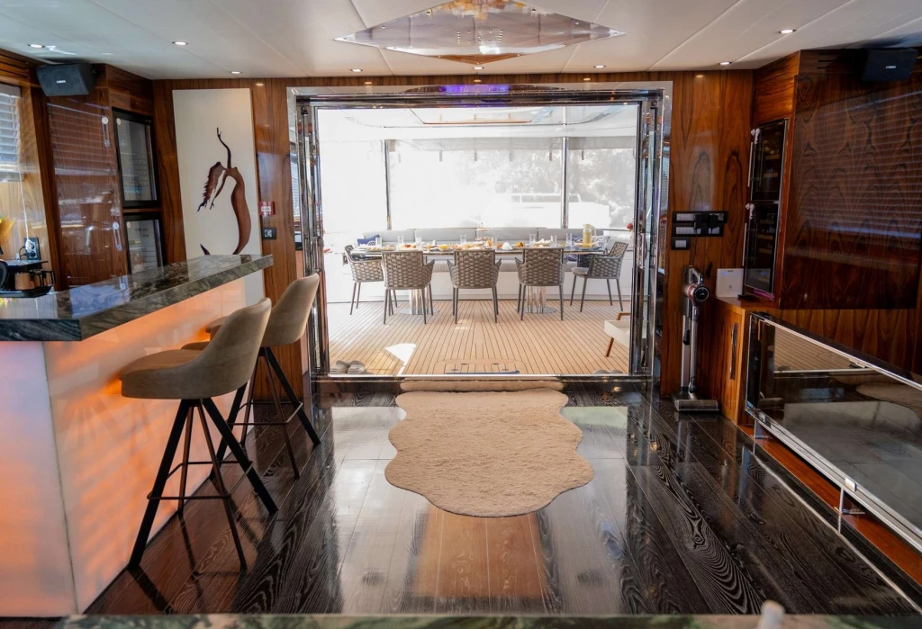 Long Island • Yat Kiralama ve Mavi Yolculuk