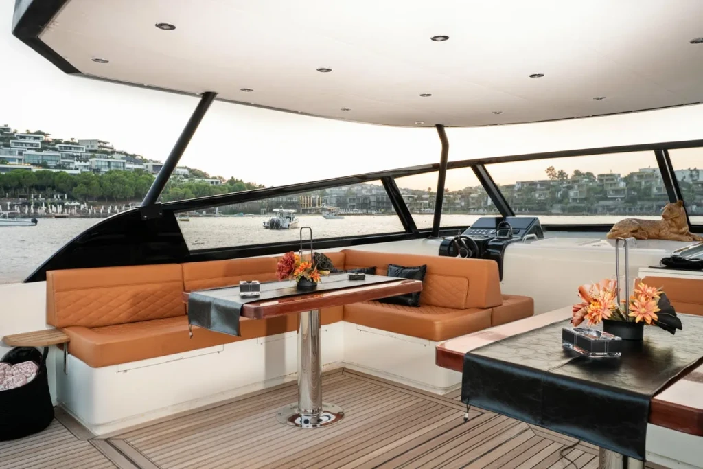 Phantom • Motor Yacht Charter