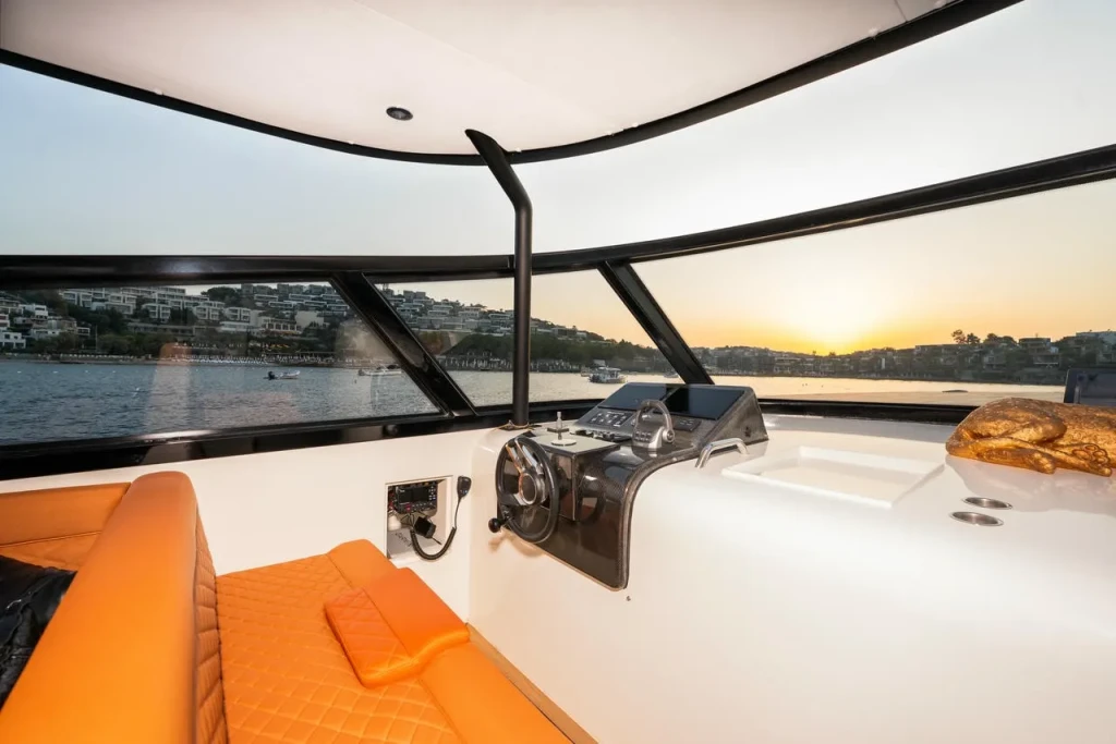 Phantom • Motor Yacht Charter