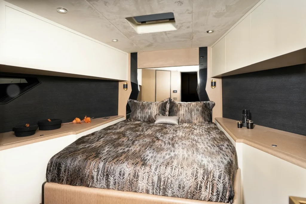 Phantom • Motor Yacht Charter