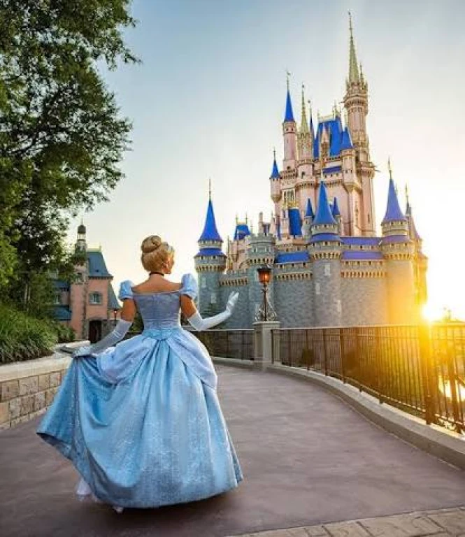 Süper Promo Yılbaşı Özel Paris & Disneyland & Brüksel Turu Eğlence Rotası