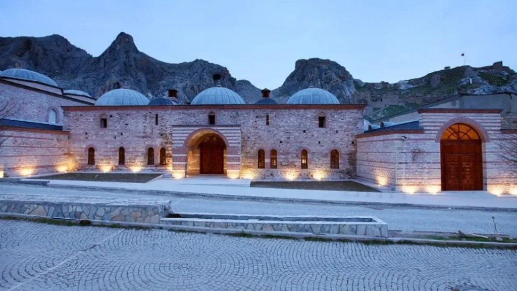Galatya Amasya Tokat ve Çorum Turu / 1 Gece Konaklamalı / İstanbul Çıkışlı