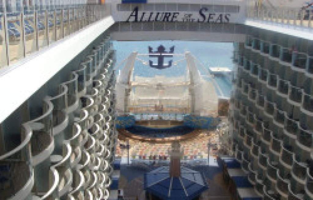 5 Yıldızlı Allure of the Seas ile Doğu Karayipler