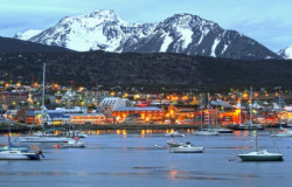 *** VİZESİZ *** Celebrity Equinox ile Güney Amerika Kıyıları Turu