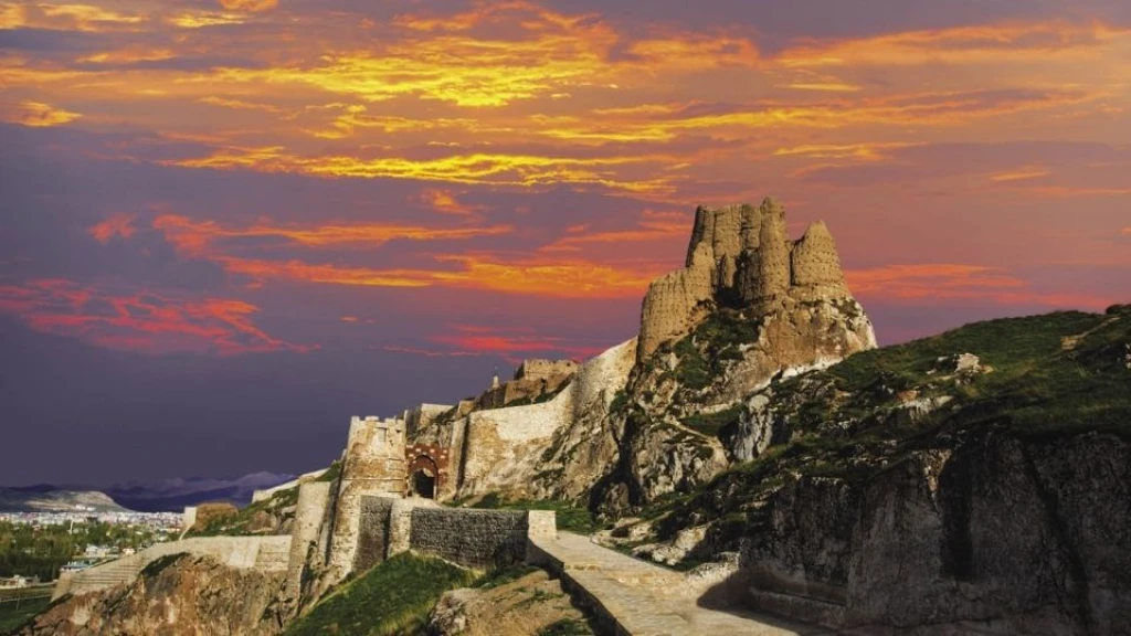 Uçaklı Van Tatvan Kemaliye ve Erzincan Turu / 3 Gece Otel Konaklamalı / İstanbul Çıkışlı