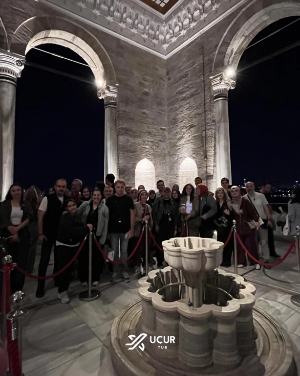 Dr.Talha Uğurluel ile Topkapı Sarayı Gece Turu