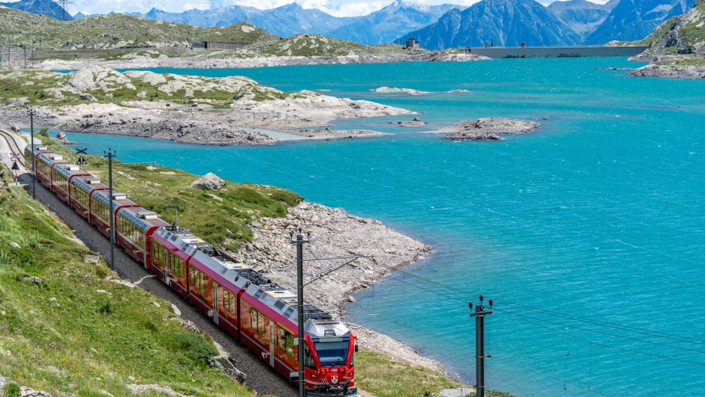 Costa Favolosa ile Bernina Express ve Batı Akdeniz Gemi Turu | Tüm Turlar Dahil | 7 Gece 8 Gün
