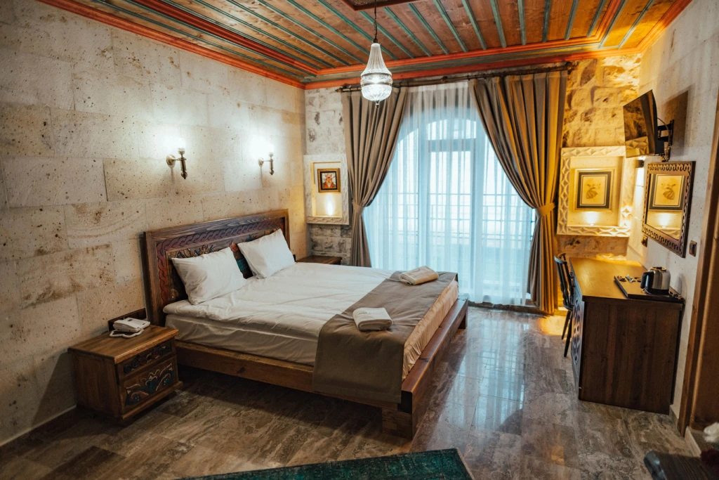 Standart Mağara - Taş Oda