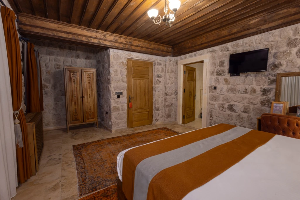 Standart Mağara - Taş Oda