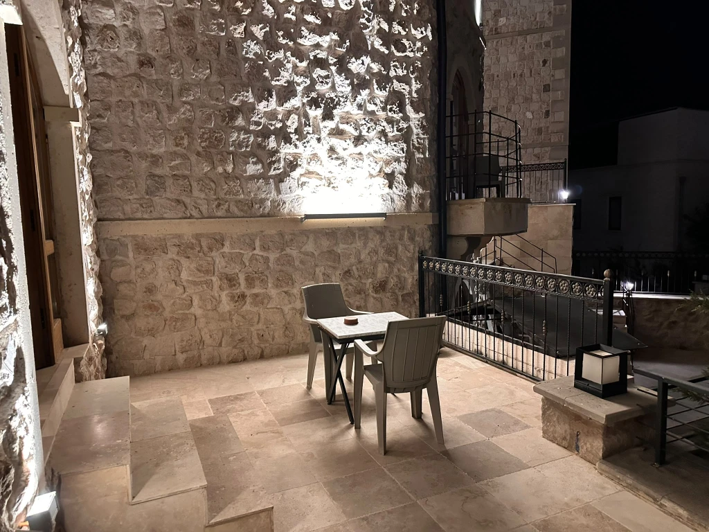 Standart Mağara - Taş Oda