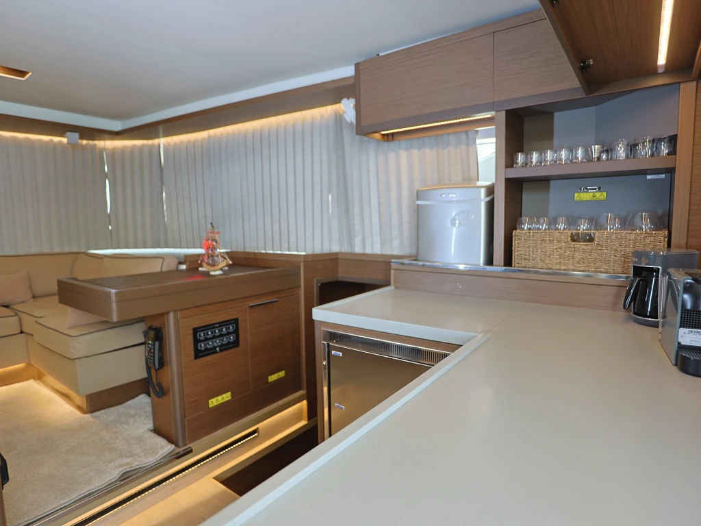 Clara • Lagoon Catamarans 50, 2021 • Kiralama ve Yelken