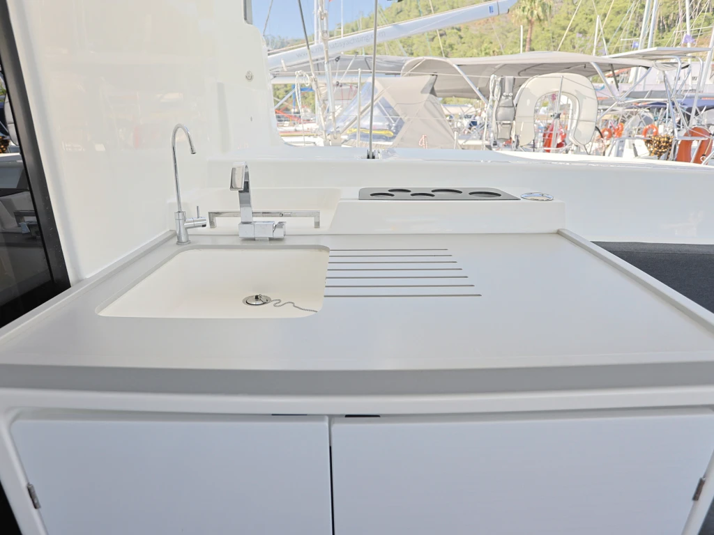 Clara • Lagoon Catamarans 50, 2021 • Kiralama ve Yelken
