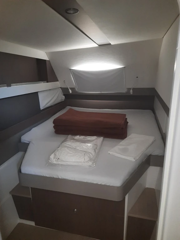 Grampis • Bali 4.1 Maxi Lounge, 2020 • Kiralama ve Yelken
