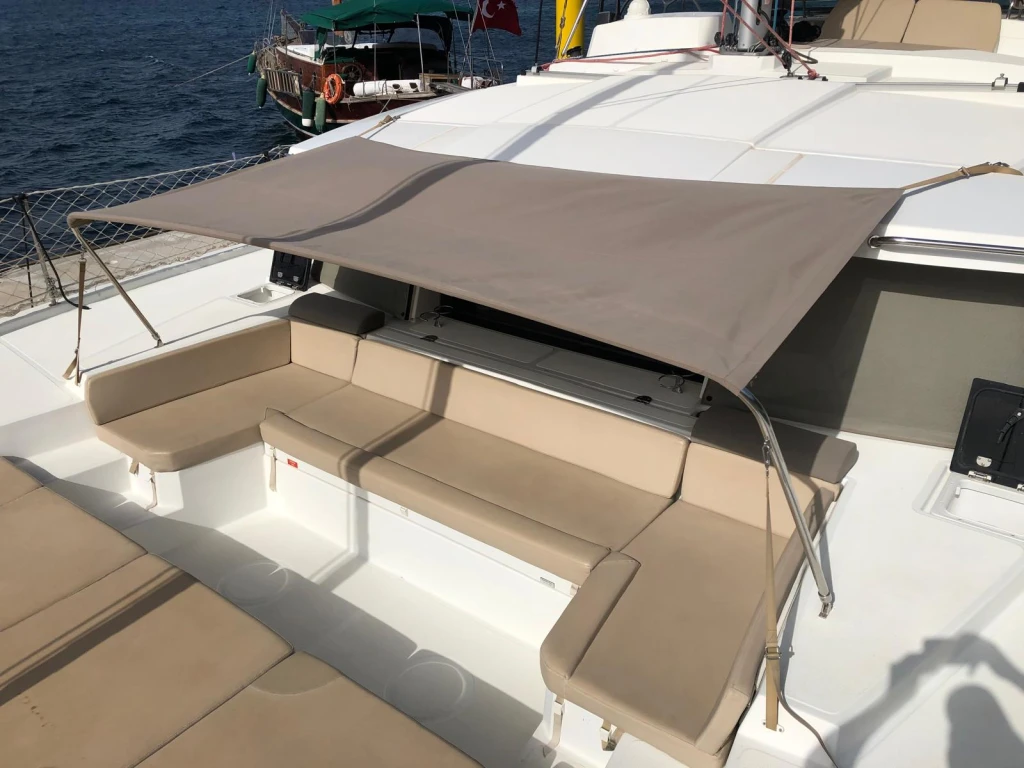 Grampis • Bali 4.1 Maxi Lounge, 2020 • Kiralama ve Yelken