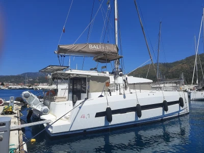 Grampis • Bali 4.1 Maxi Lounge, 2020 • Kiralama ve Yelken