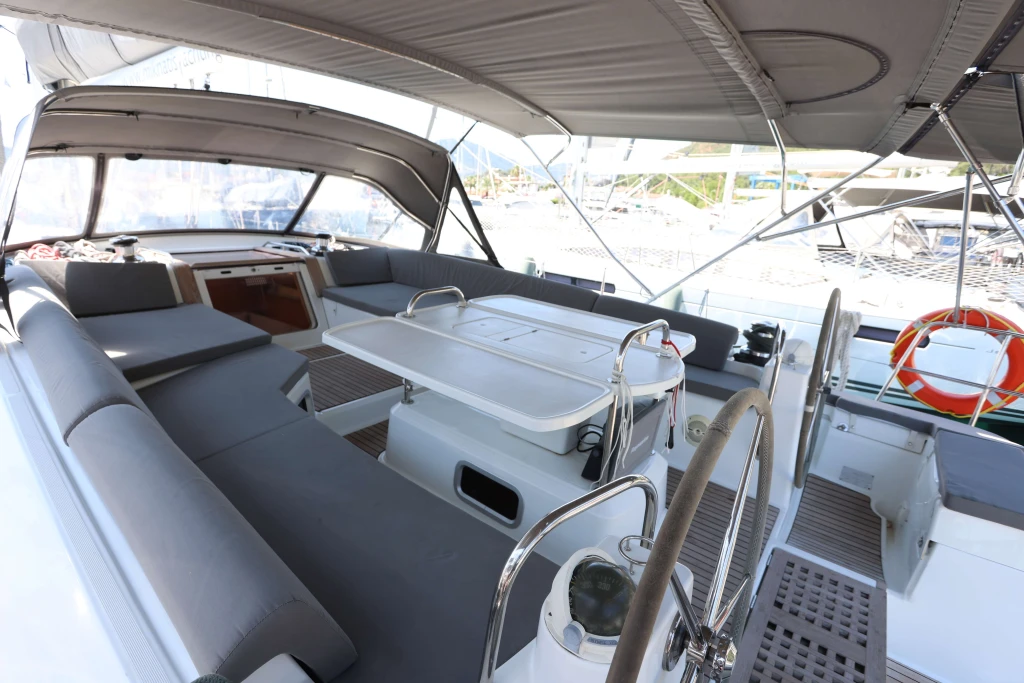 Mocha 2 • Jeanneau Yachts 53 • Kiralama ve Yelkenli Seyir