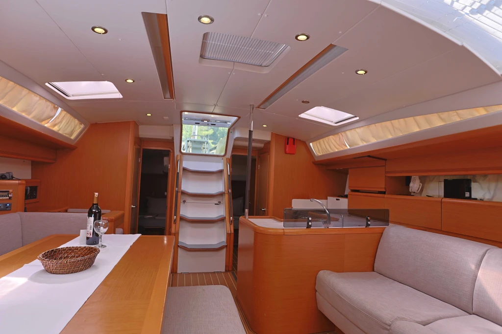 Mocha 2 • Jeanneau Yachts 53 • Kiralama ve Yelkenli Seyir